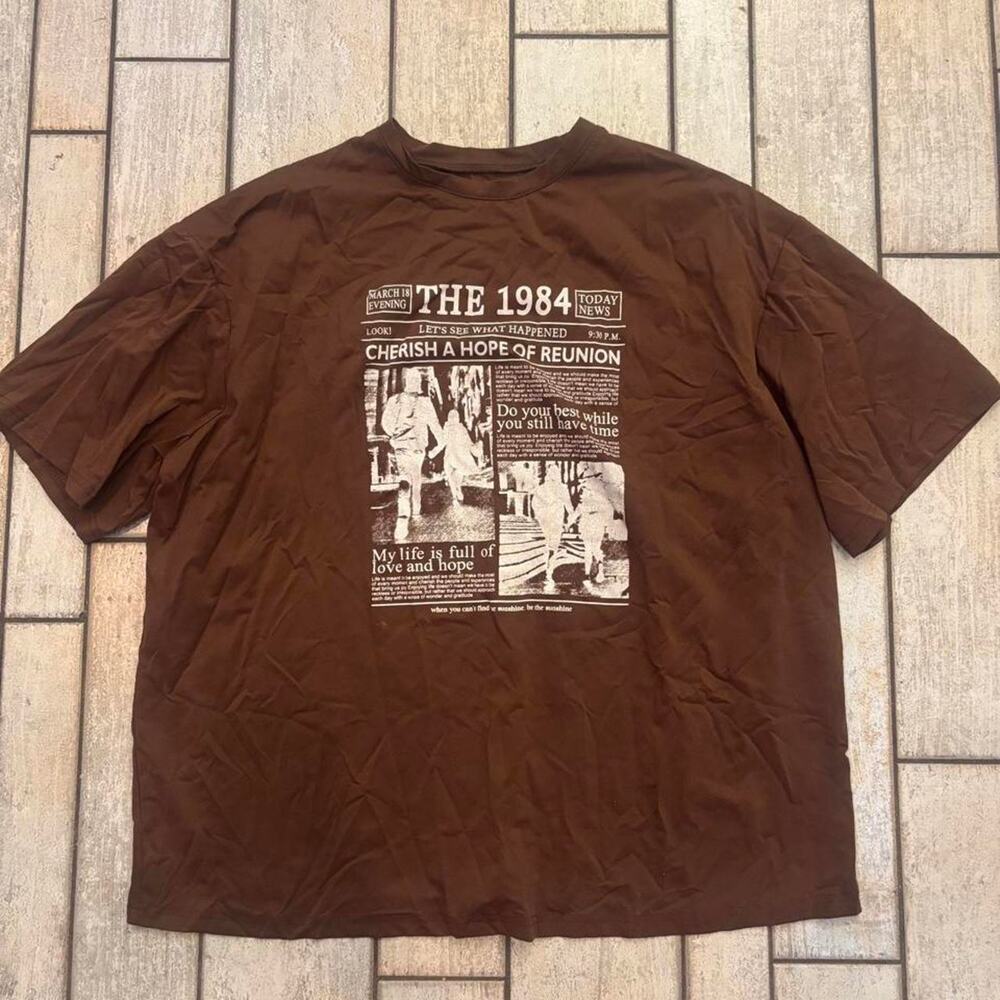 Brown vintage 1984 George Orwell graphic tee